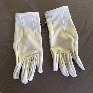 New without tags Lululemon gloves
